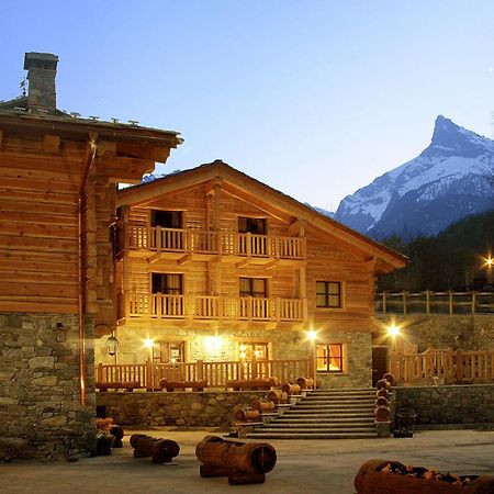 Silou Retreat Ξενοδοχείο Champdepraz Εξωτερικό φωτογραφία
