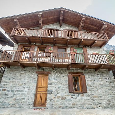 Silou Retreat Ξενοδοχείο Champdepraz Εξωτερικό φωτογραφία