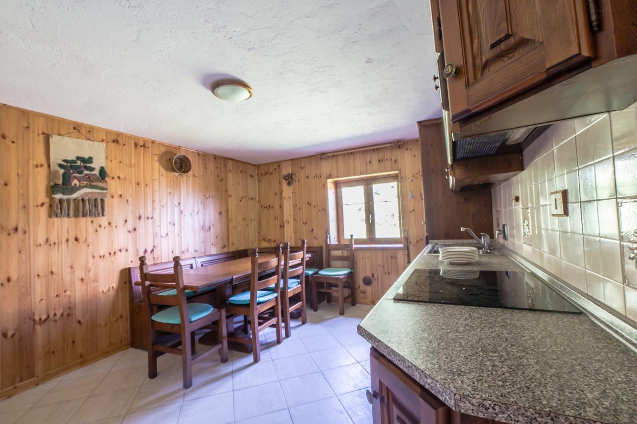 Silou Retreat Ξενοδοχείο Champdepraz Εξωτερικό φωτογραφία